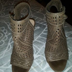 Open toe wedge sandal